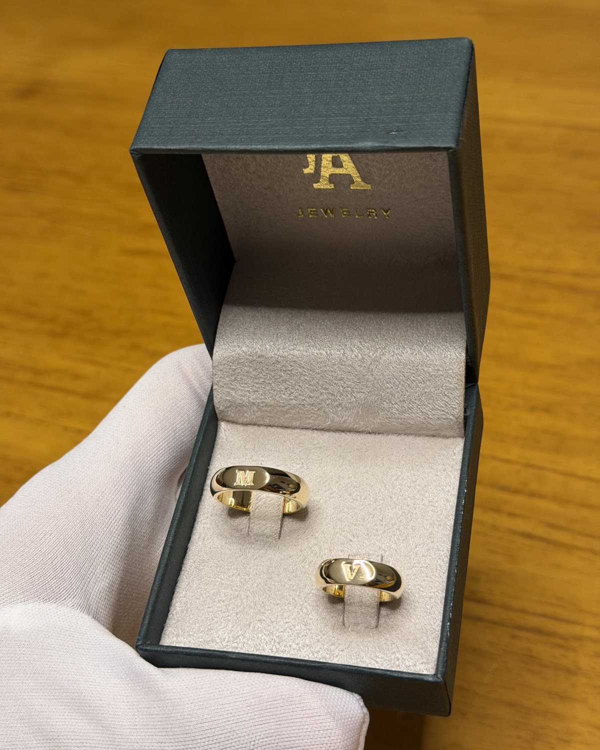 Alianças de casamento em ouro